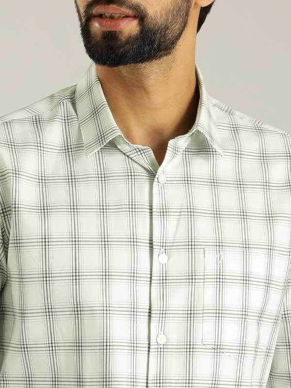 Indian Terrain Men's Slim Fit Full Sleeve Checkered Green Shirt